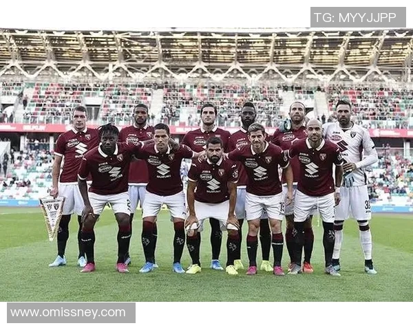 英超网球热点分析上海网球队如何实现中路突破与战术创新 英超网球热点分析上海网球队如何实现中路突破与战术创新