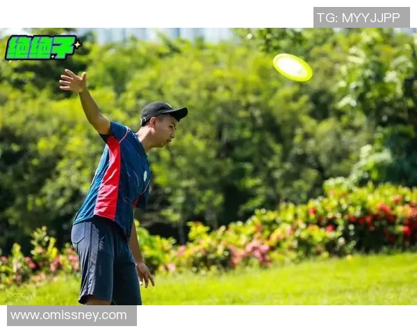 深度解析深圳飞盘队员个人能力与其他体育项目的比较分析 深度解析深圳飞盘队员个人能力与其他体育项目的比较分析